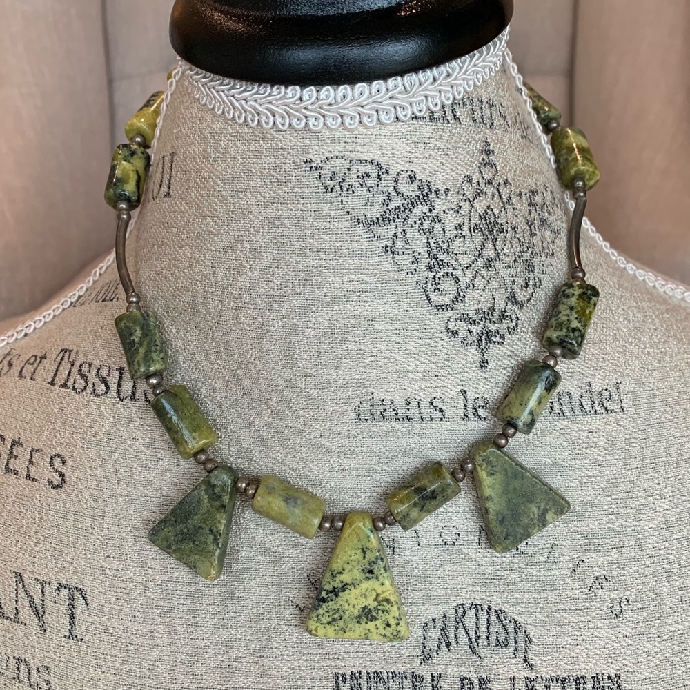 🌾 Green stone tribal bohemian necklace 🌾